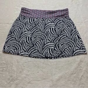 Title Nine Pull On Geo Design Skirt Size Medium